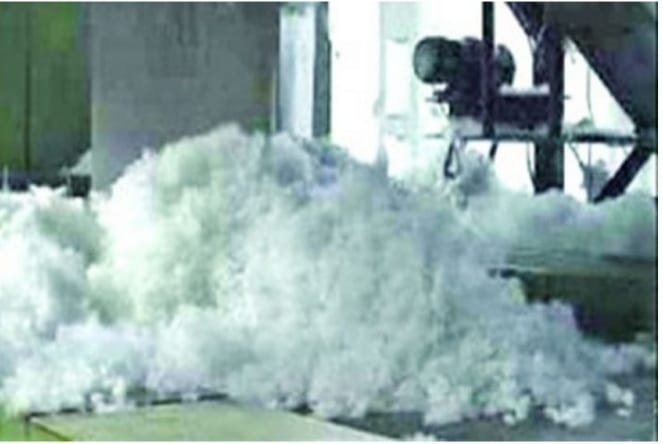 বাংলাদেশে প্লাস্টিক বোতল থেকে তুলা তৈরীর ব্যবসা।