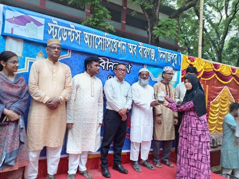 বীরগঞ্জে এসএবিডি এর আয়োজনে নবীন বরণ, কৃতি শিক্ষার্থী সংবর্ধনা ও ইফতার মাহফিল অনুষ্ঠিত হয়েছে।